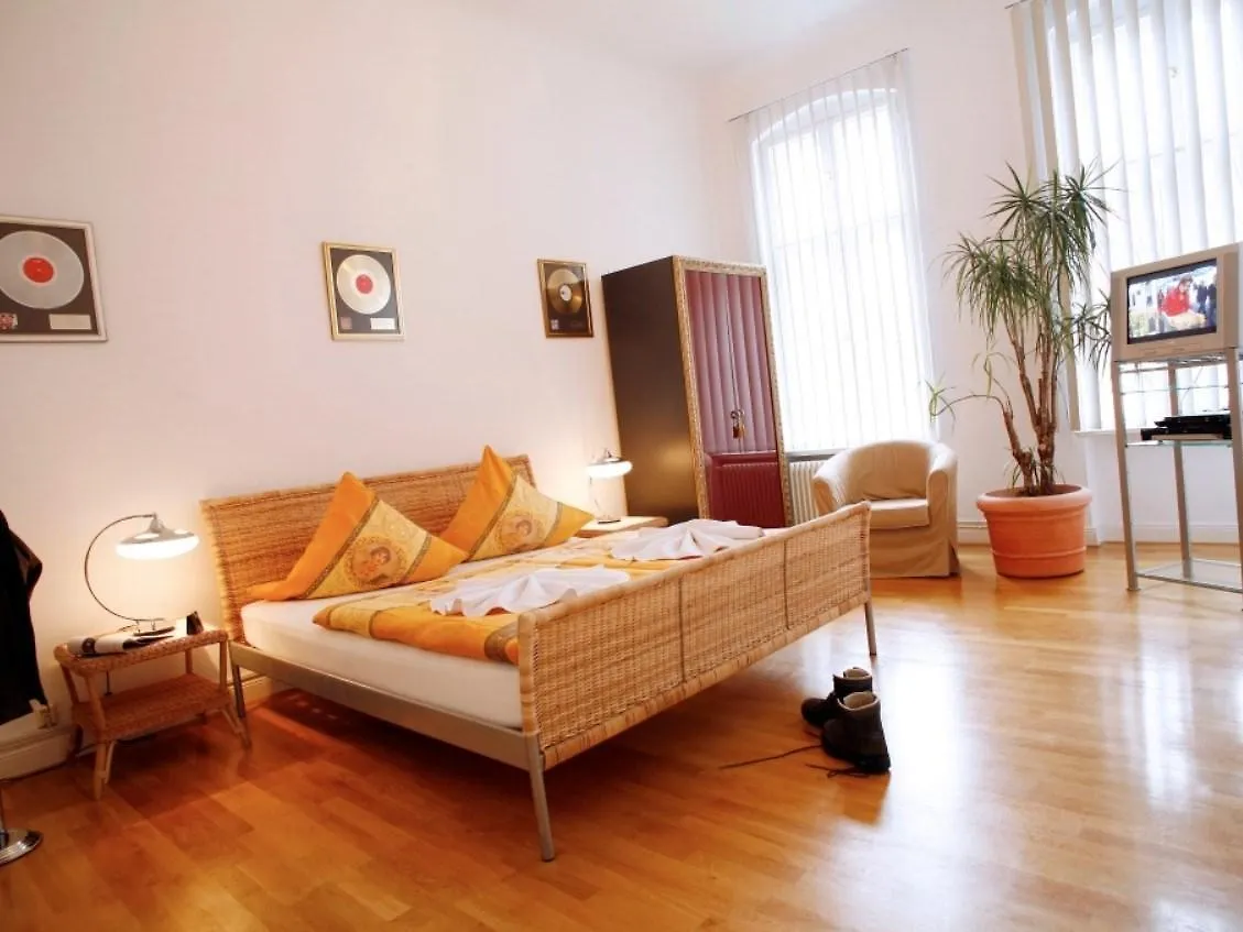 Stars Guesthouse Berlin 3*,