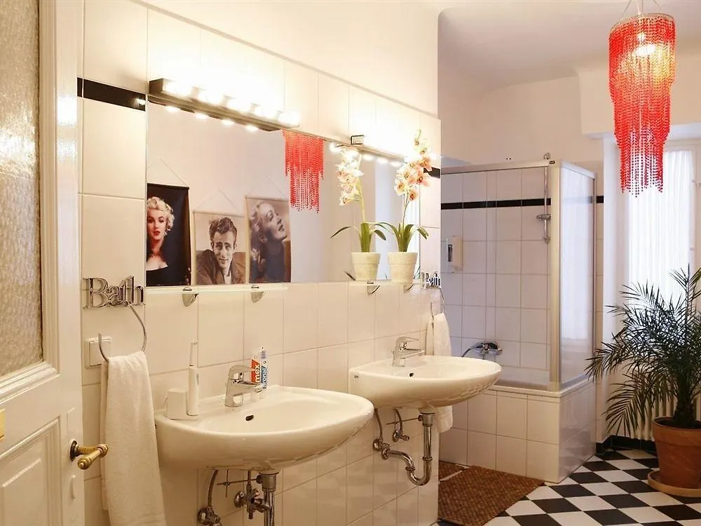 *** Πανσιόν Stars Guesthouse Βερολίνο Γερμανία